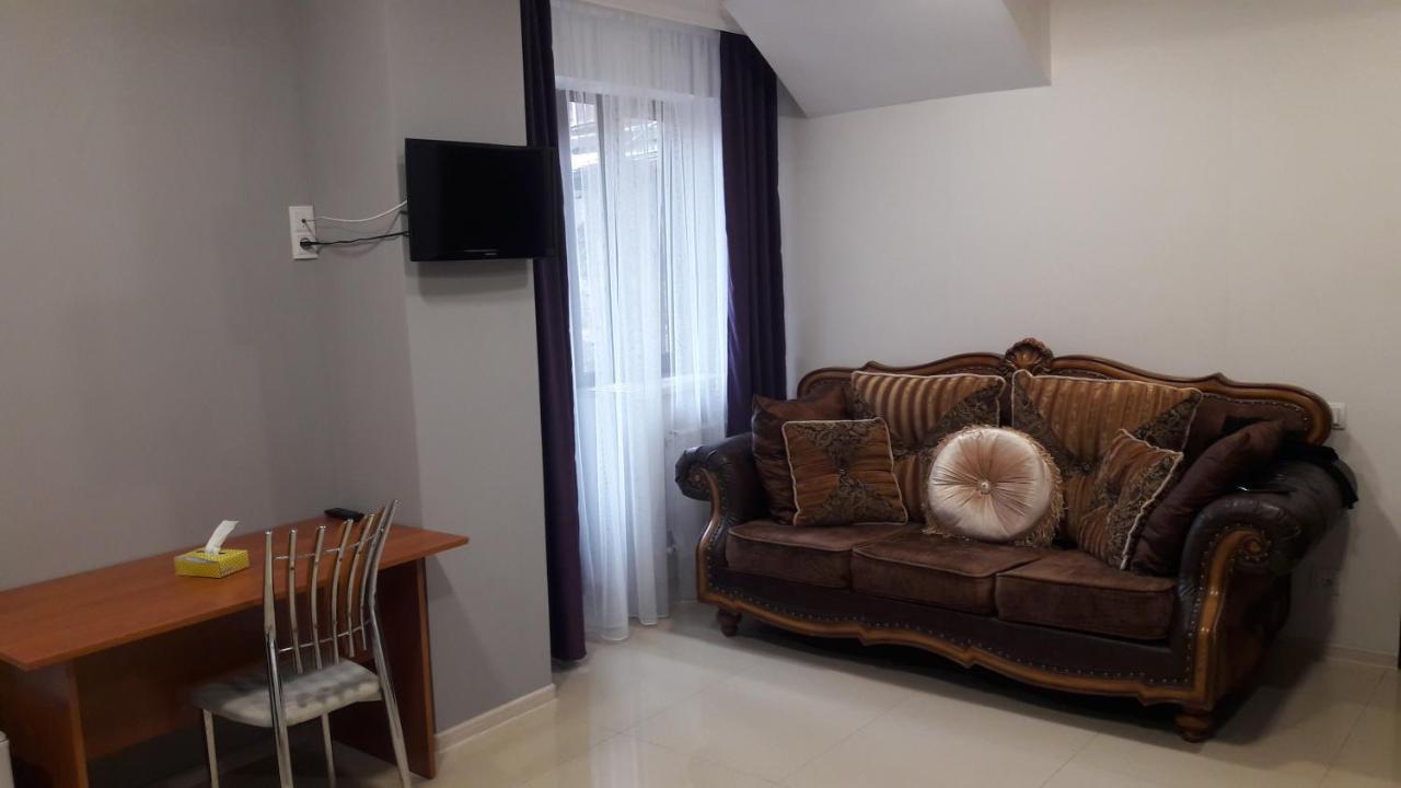 Gyumri Guest House ภายนอก รูปภาพ